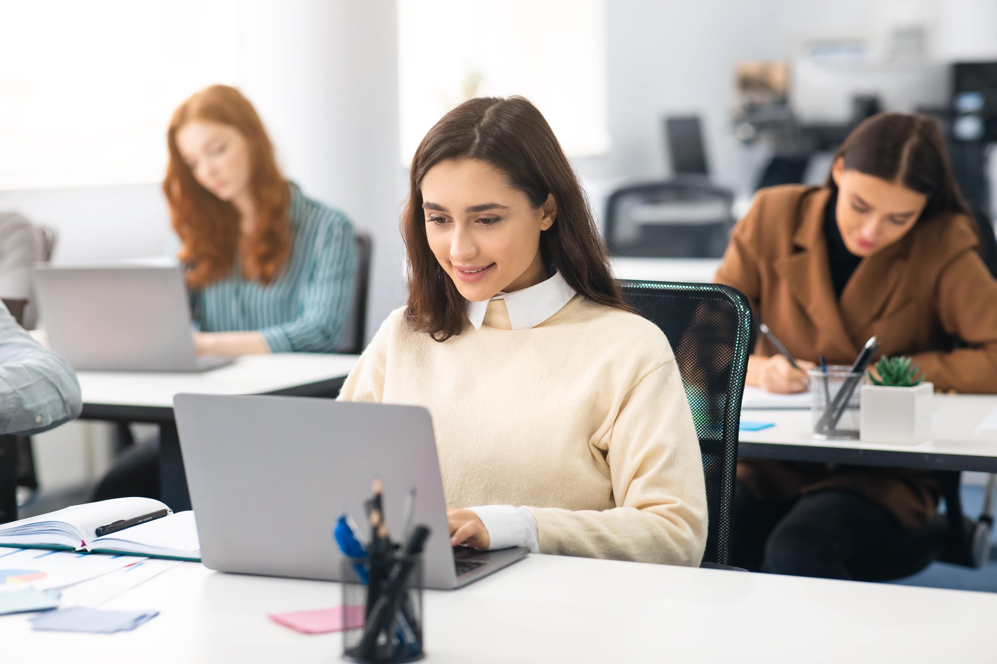 portrait-of-female-student-using-laptop-in-classro-2021-09-04-15-42-28-utc-min portrait-of-female-student-using-laptop-in-classro-2021-09-04-15-42-28-utc-min