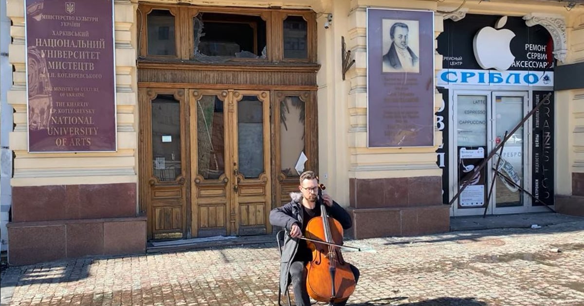 A cellist from Kharkiv