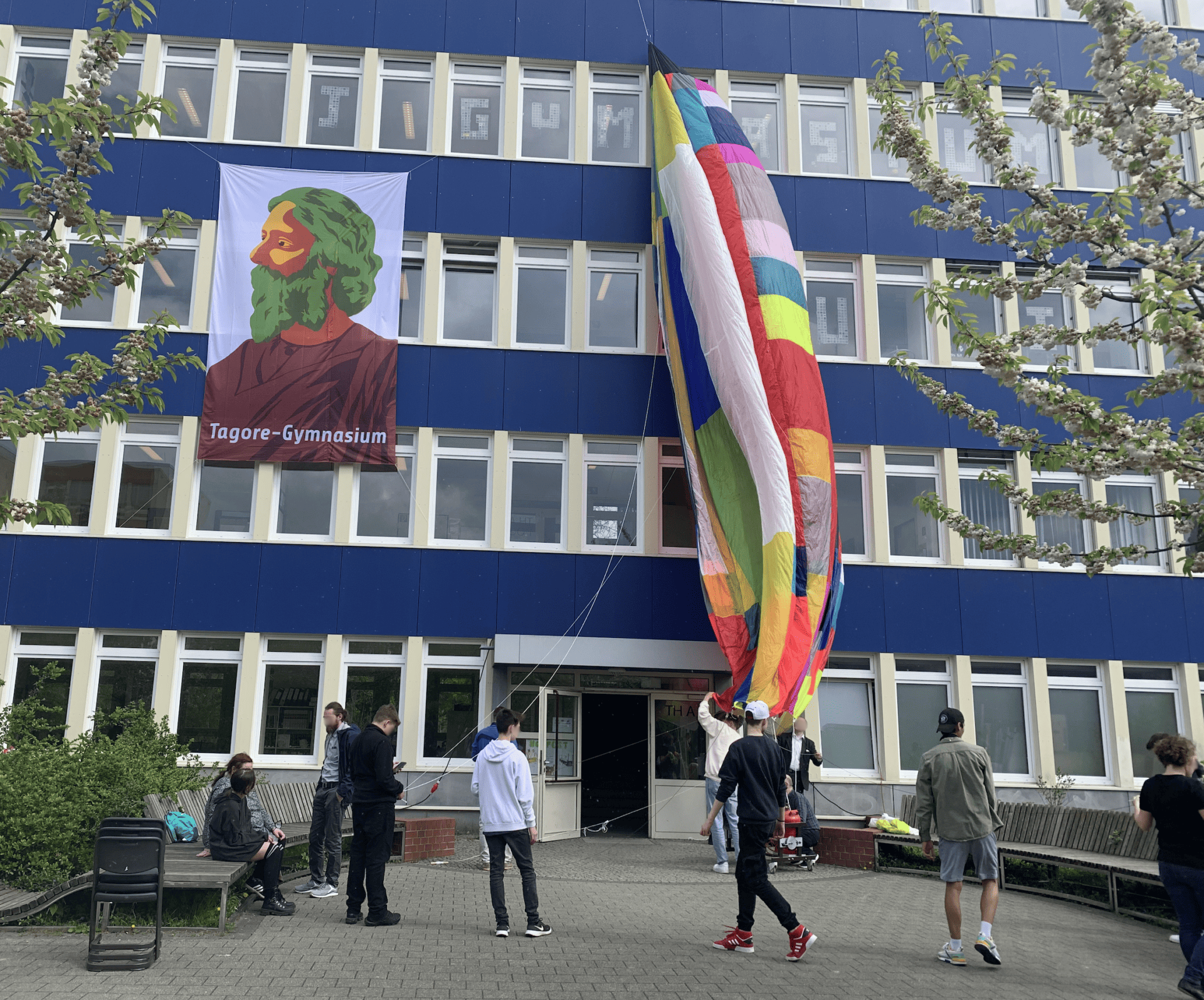 Tagore_Gymnasium_Hof_blurred